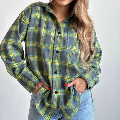 Flanellskjorte til kvinder – klassisk ternet design – knaplukning i kraven – slim fit