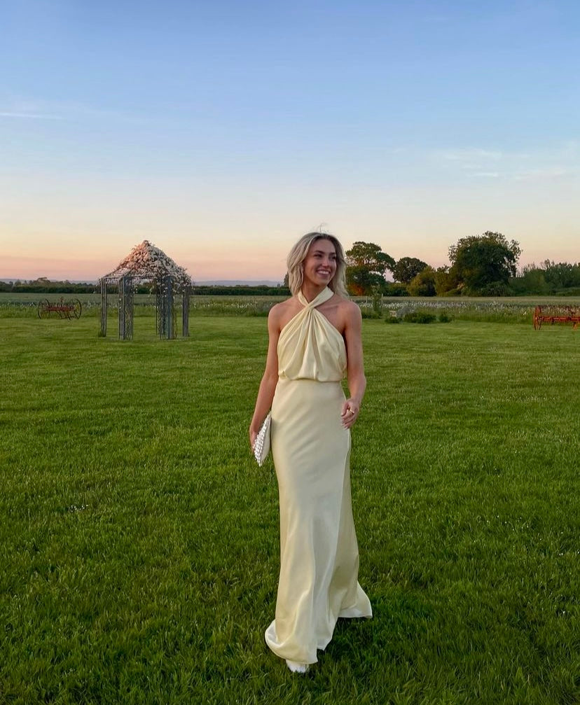 Maxikjole til kvinder – blød tekstur – elegante detaljer – behagelig pasform