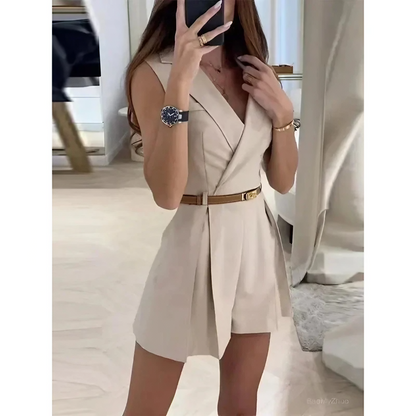 Dames jumpsuit – elegant pasform – detalje i taljen – tidløs stil