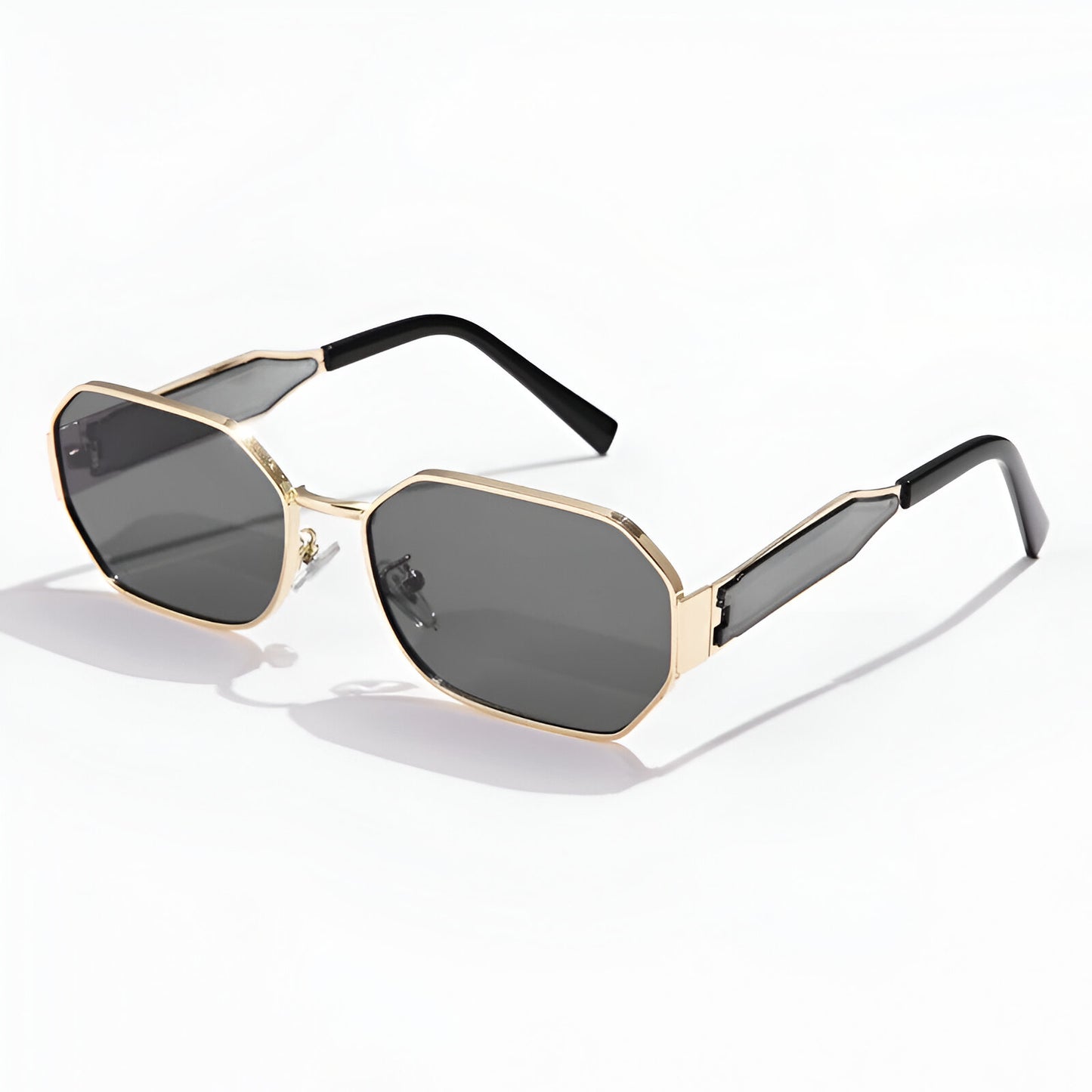 Solbriller til kvinder – Unik metalstel – Ridsefast glas – Modestil