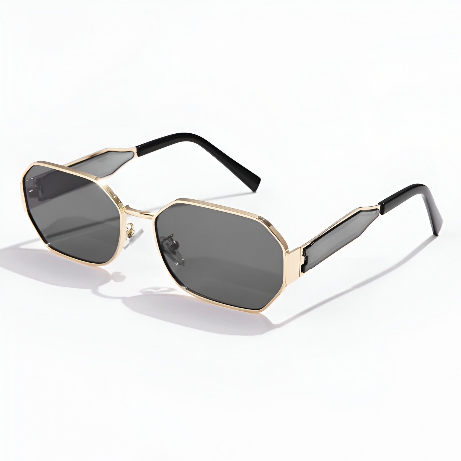 Solbriller til kvinder – Unik metalstel – Ridsefast glas – Modestil