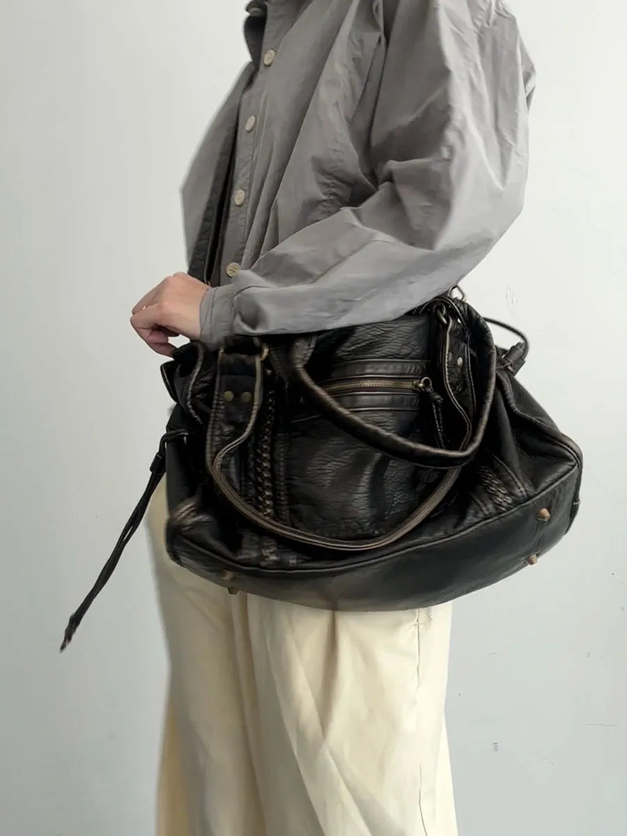 Damehåndtaske – Elegant udseende – Holdbart materiale – Sikker lynlåslukning