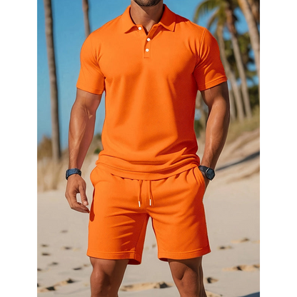 Herreoutfit – Åndbar poloshirt – Matchende shorts – Letvægts mesh-stof