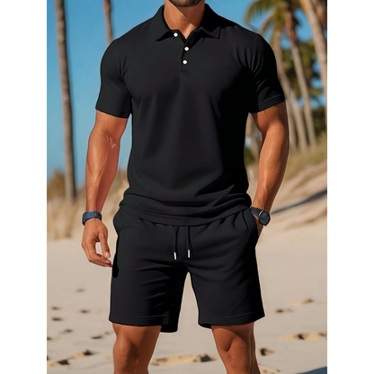 Herreoutfit – Åndbar poloshirt – Matchende shorts – Letvægts mesh-stof