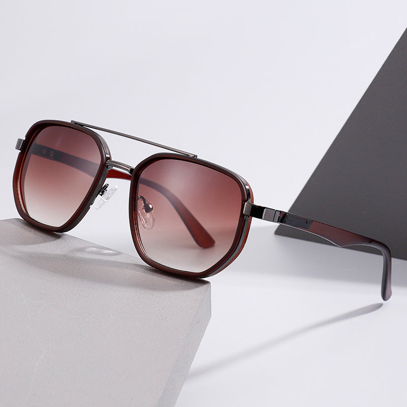 Solbriller til mænd og kvinder – Elegante detaljer – UV-beskyttelse – Let konstruktion