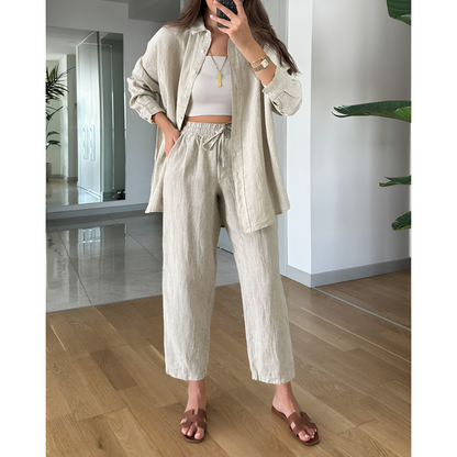 To-delt sæt til kvinder – Struktureret top – Behagelig pasform – Elegant look