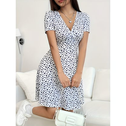 Mini-kjole til kvinder – Trykt design – Åndbart stof – Alsidig stil