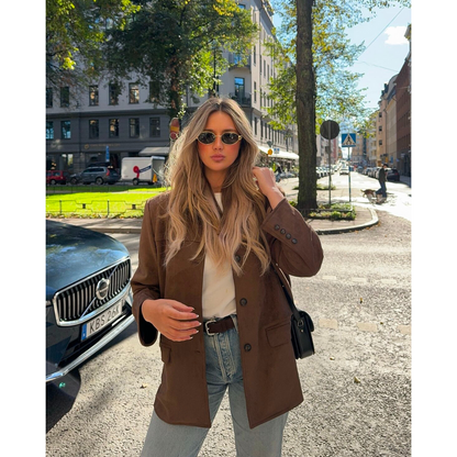 Blazer til kvinder – Lang pasform – Elegant design – Knaplukning