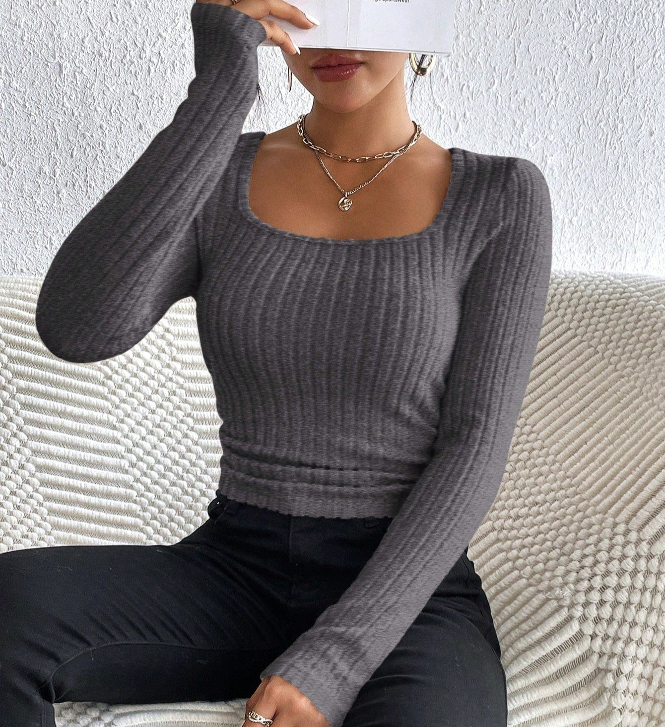 T-shirt til kvinder – firkantet halsudskæring – slim fit – lange ærmer