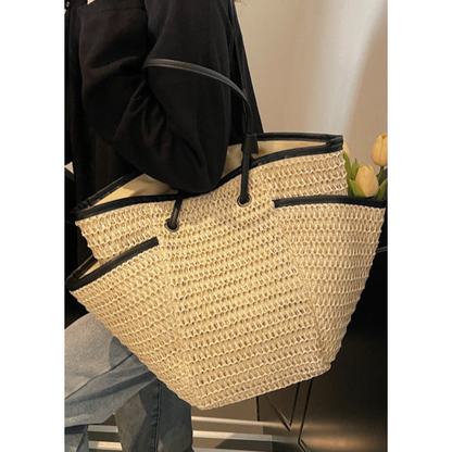 Afslappet dametaske - Vævet tekstur - Rummeligt interiør - Stilfuld finish