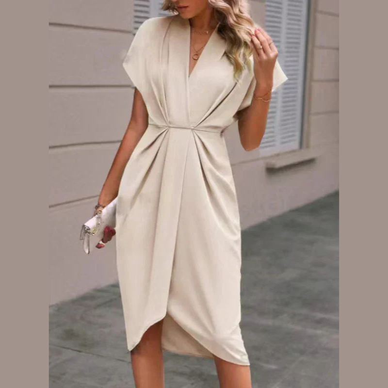 Kvindekjole – Elegant snit – Luftigt stof – Alsidigt design