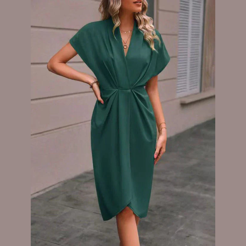 Kvindekjole – Elegant snit – Luftigt stof – Alsidigt design