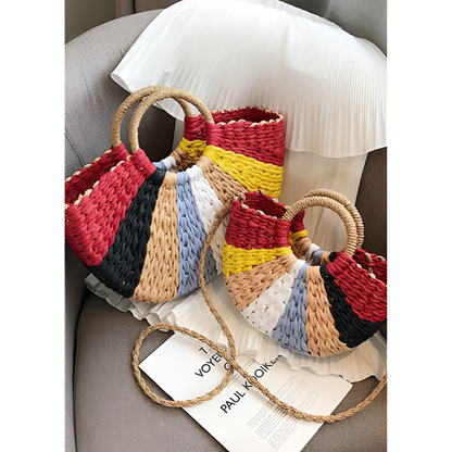 Vævet dametaske - farverigt strå - runde hanke - uundværlig for sommeren